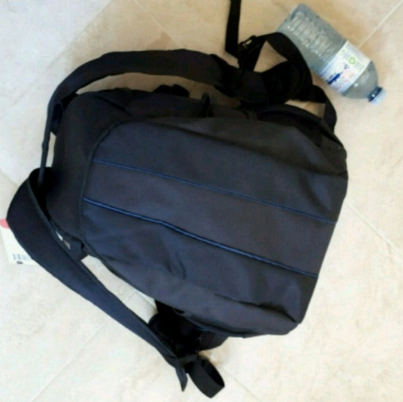 DSLR Camera Backpack /NWT - Picture 5 of 5